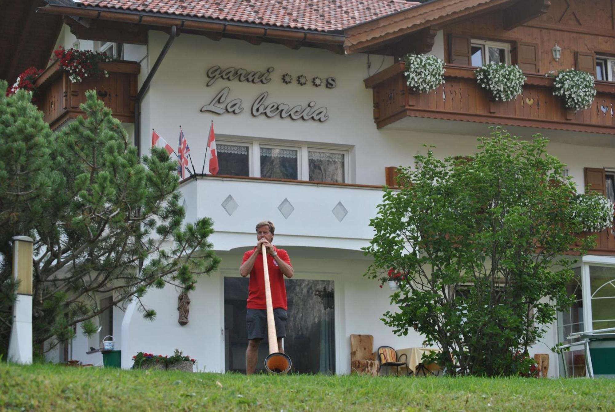 Garni La Bercia Hotel Selva di Val Gardena Exterior photo