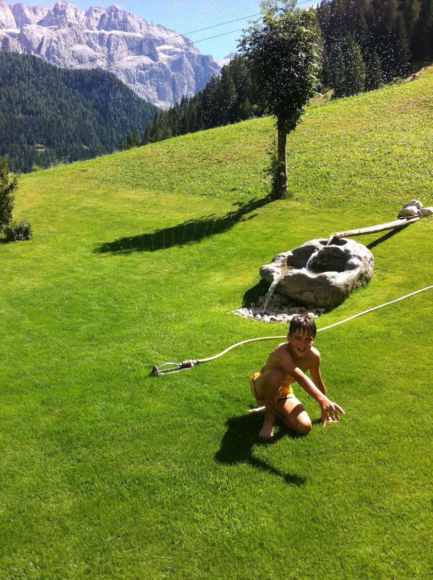 Garni La Bercia Hotel Selva di Val Gardena Exterior photo