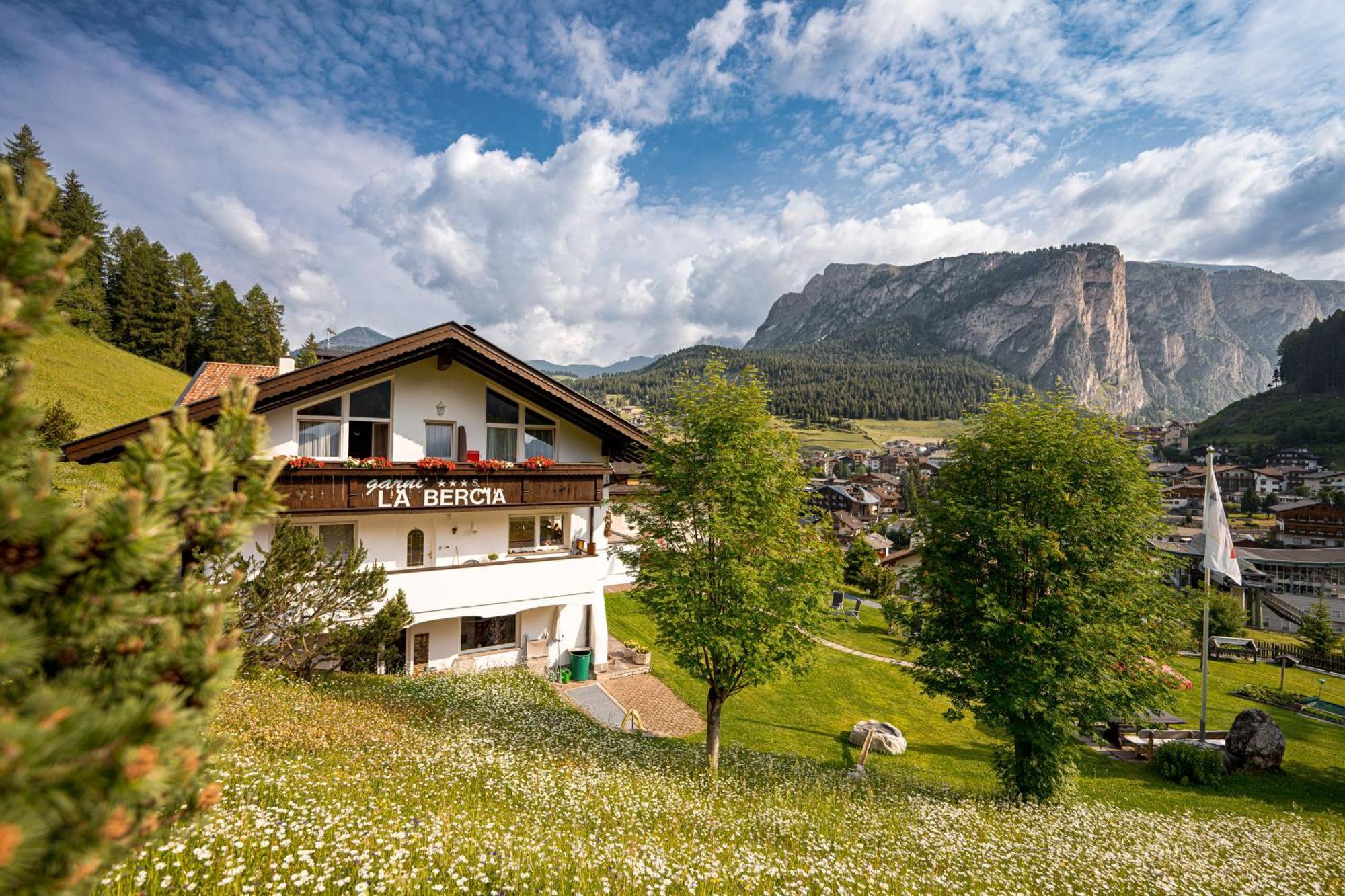 Garni La Bercia Hotel Selva di Val Gardena Exterior photo